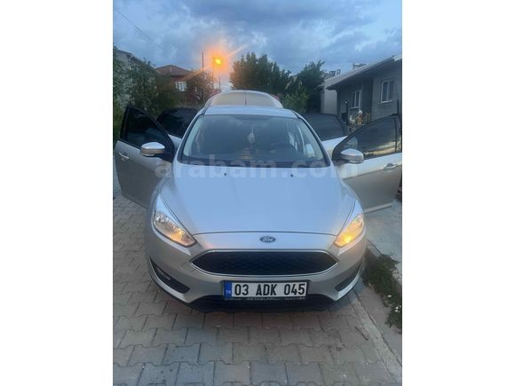 Adliye Çalışanından Düşük Kilometreli Focus