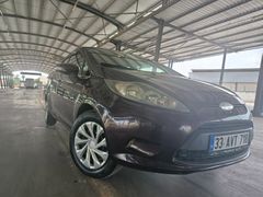 Sahibinden kusursuz Ford Fiesta 1.25 Trend 2009 Model 