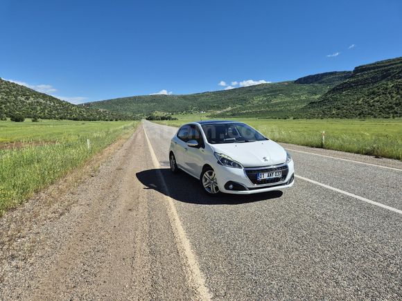 Sahibinden Peugeot 208 1.5 BlueHDi Signature 2019 Model