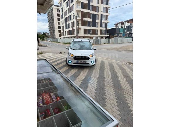 TEMİZ COURİER TRAMERSIZ HASAR KAYITSIZ  1.5 EcoBlue