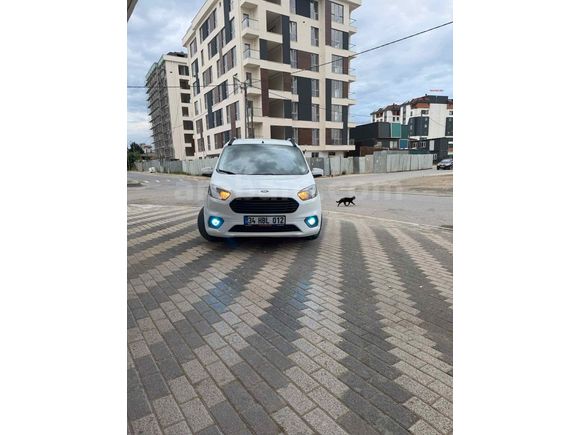 TEMİZ COURİER TRAMERSIZ HASAR KAYITSIZ  1.5 EcoBlue