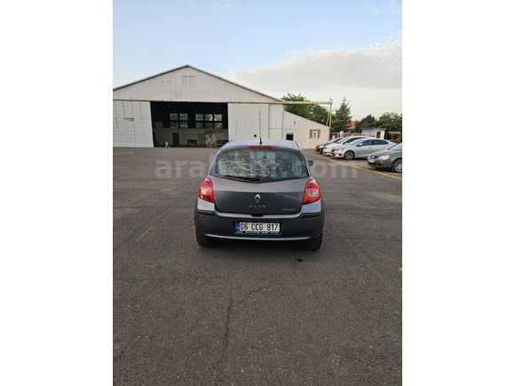 Sahibinden Renault Clio 1.2 Authentique 2006 Model