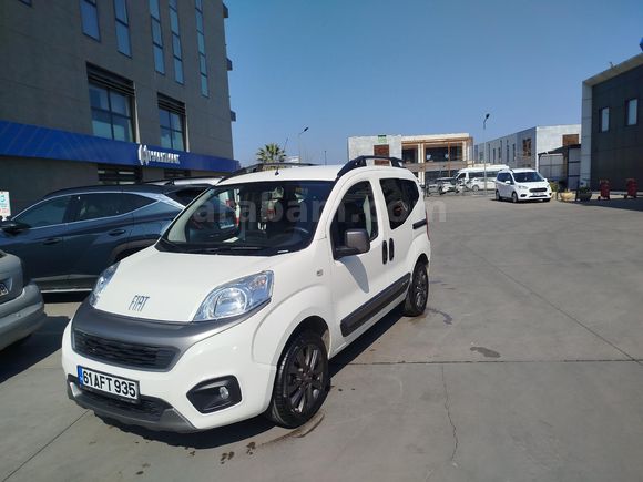 Sahibinden Fiat Fiorino Combi 1.4 Eko Premio 2022 Model  45.000 km Beyaz