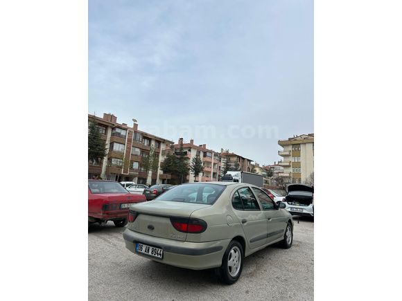 Sahibinden Renault Megane 2.0 RXT 1999 Model