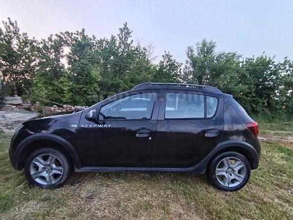 ilk Sahibinden Dacia Sandero Makyajlı Kasa