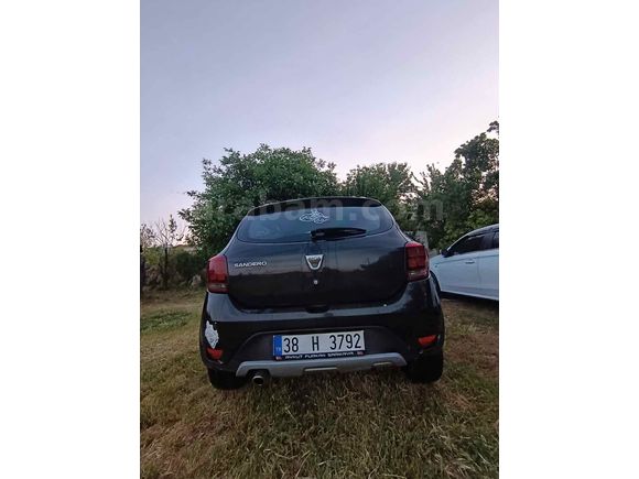ilk Sahibinden Dacia Sandero Makyajlı Kasa