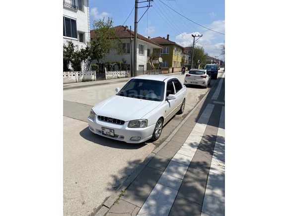 Sahibinden Hyundai Accent 1.3 LX 2000 Model 