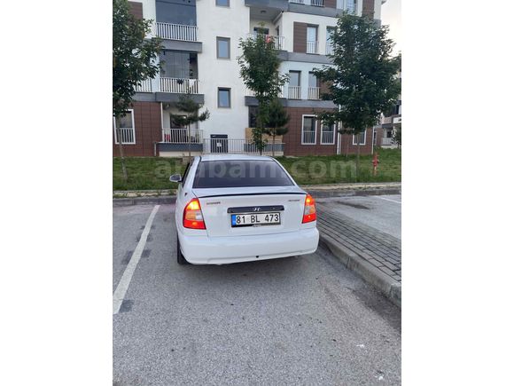 Sahibinden Hyundai Accent 1.3 LX 2000 Model 