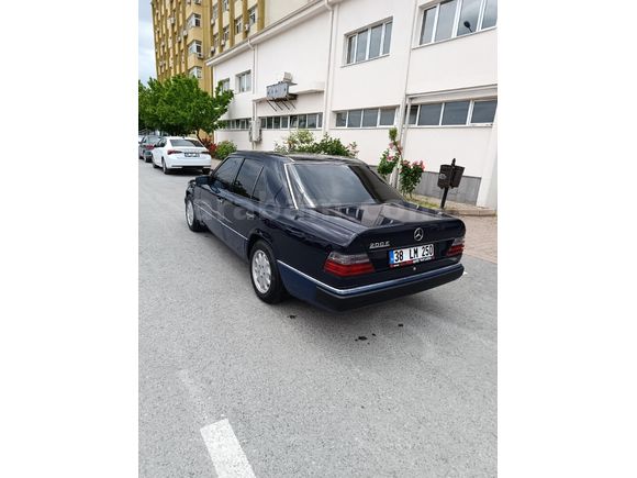 Sahibinden Mercedes - Benz 200 E 1990 Model