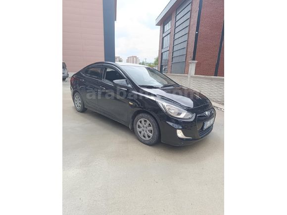 Sahibinden Hyundai Accent Blue 1.6 CRDI Mode Plus 2014 Model