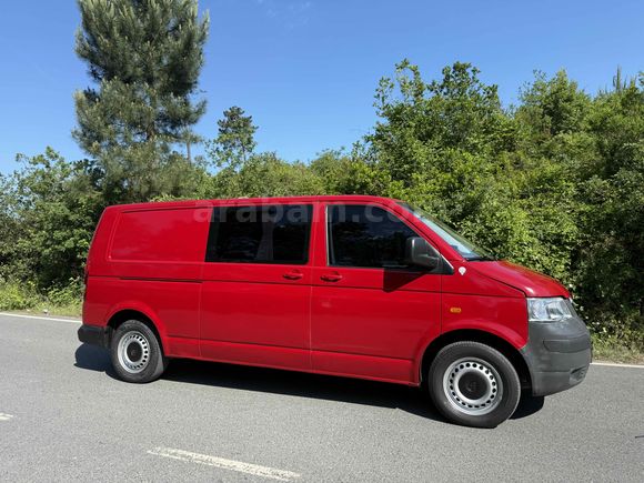 Sahibinden Volkswagen MultiVan 2.5 TDI 2004 Model  278.000 km Kırmızı