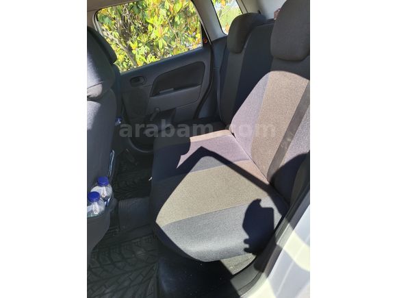 1.4 Comfort 2005 126.000 km