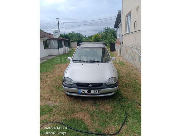Sahibinden Opel Corsa 1.4 100.Yıl 2000 Model  204.000 km Gri (Gümüş)