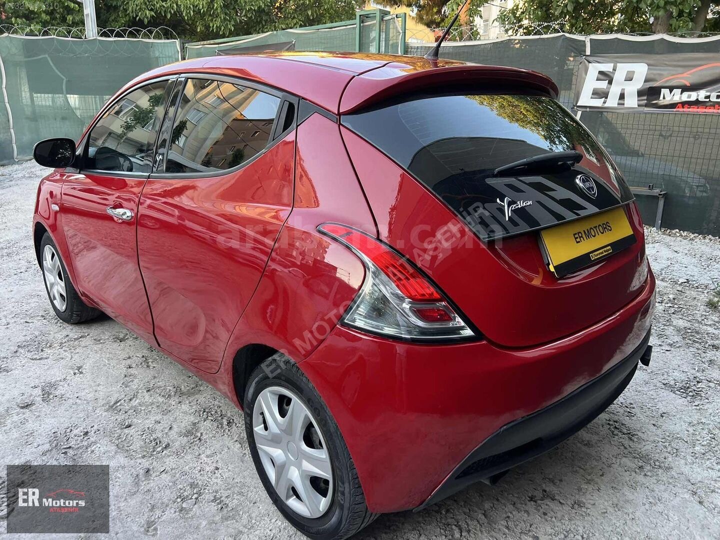 Galeriden Lancia Ypsilon 0.9 2013 Model İstanbul 154.690 km Kırmızı 6
