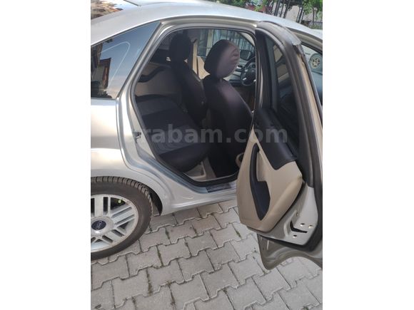 Sahibinden Ford Focus 1.6 Ghia 2007 Model