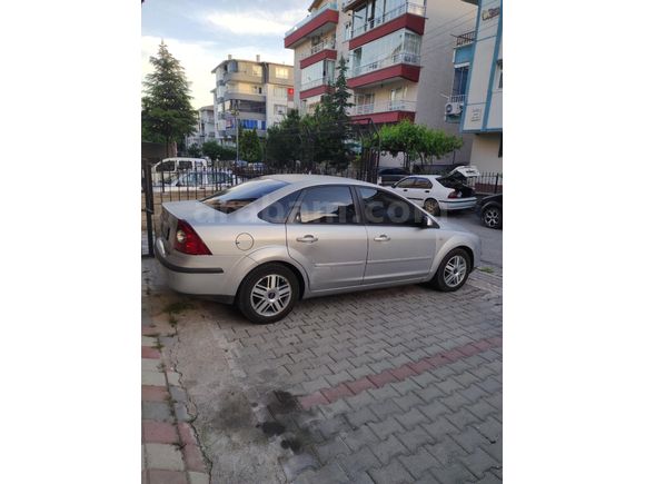 Sahibinden Ford Focus 1.6 Ghia 2007 Model