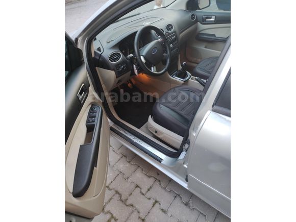 Sahibinden Ford Focus 1.6 Ghia 2007 Model