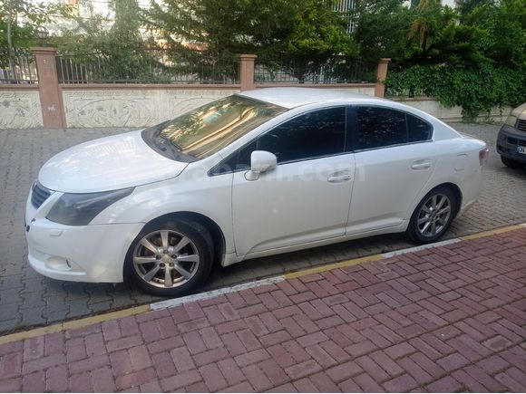 Sahibinden Toyota Avensis 1.6 Elegant Extra 2011 Model