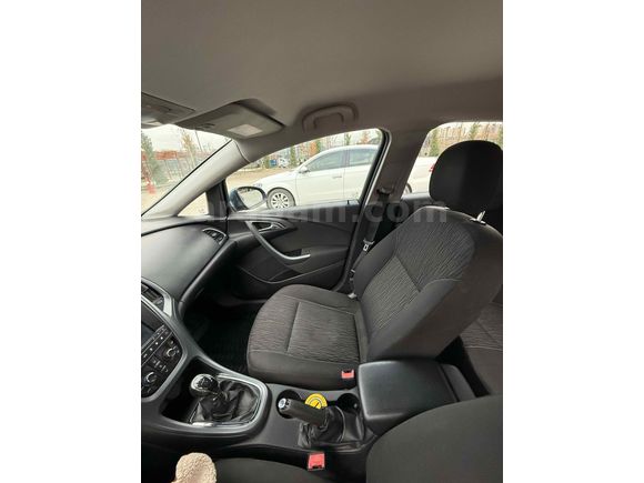 Sahibinden değişensiz opel astra j
