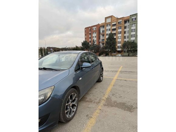 Sahibinden değişensiz opel astra j