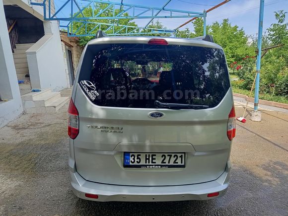 Sahibinden Ford Tourneo Courier 1.6 TDCi Titanium Plus 2017 Model