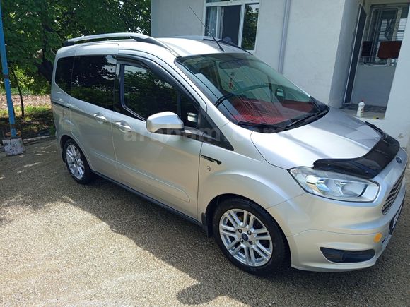 Sahibinden Ford Tourneo Courier 1.6 TDCi Titanium Plus 2017 Model