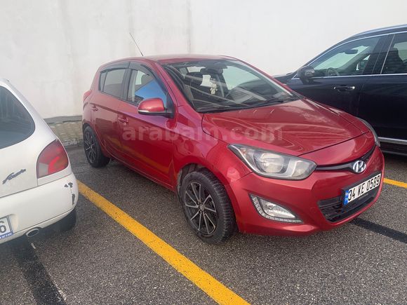 Sahibinden Hyundai i20 1.4 CVVT Go 2014 Model 