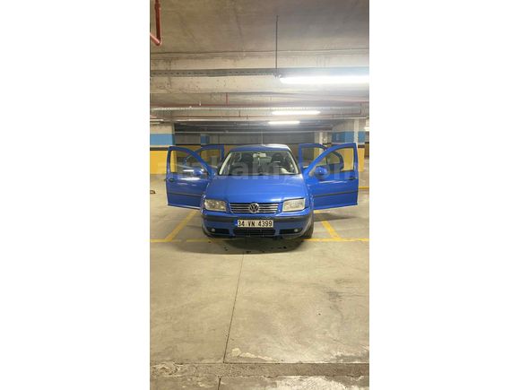 Sahibinden Volkswagen Bora 1.6 Trendline 2000 Model  321000  km Mavi
