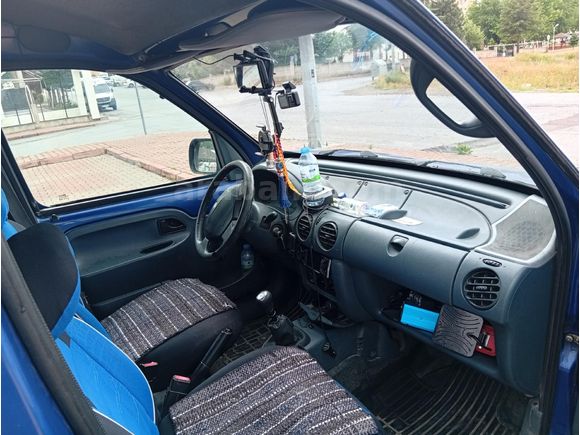 Sahibinden Renault Kangoo 1.4 RNA 2000 Model