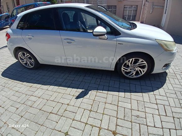 Sahibinden Citroen C4 1.6 VTI Confort 2012 Model  120.000 km Beyaz