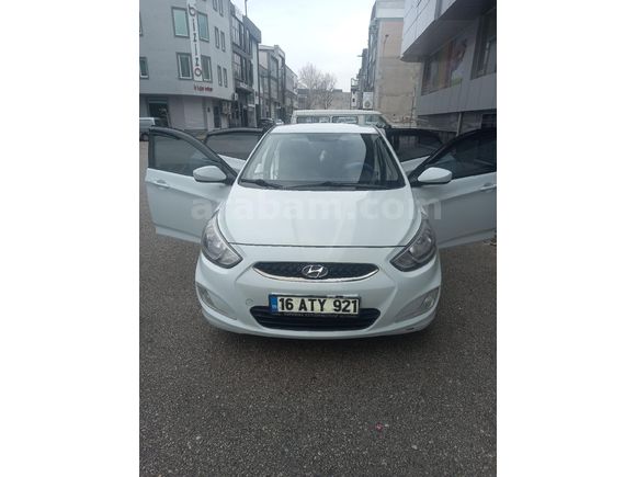 Sahibinden Hyundai Accent Blue 1.6 CRDI Mode 2018 Model Bursa 156.100 Beyaz