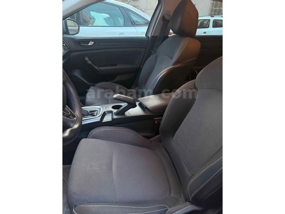 Sahibinden Renault Megane 1.5 Blue DCI Joy 2020 Model 