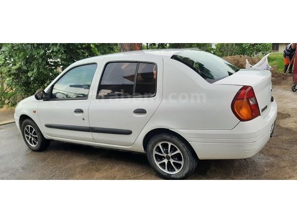 Sahibinden Renault Clio 1.4 2000 Model