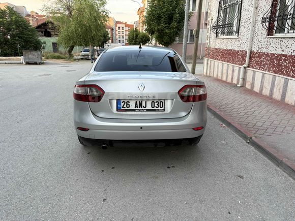 2.5 Parça Boyalı Masrafsız 110 luk Fluence