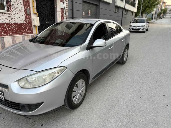 2.5 Parça Boyalı Masrafsız 110 luk Fluence