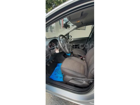 Dusuk km bakimli Opel Corsa 1.3 CDTI Enjoy Active