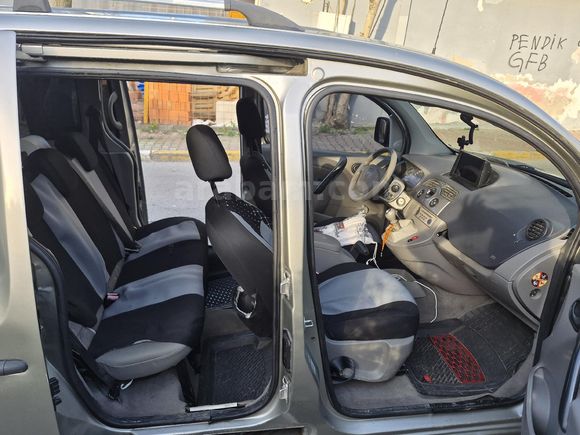 Sahibinden Renault Kangoo 1.5 dCi Expression 2009 Model  270 km Gri (Gümüş)