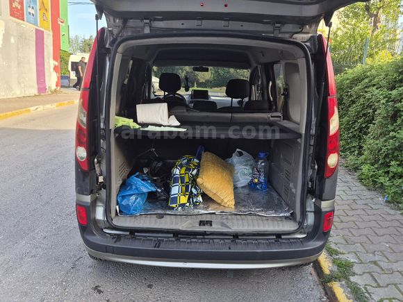 Sahibinden Renault Kangoo 1.5 dCi Expression 2009 Model  270 km Gri (Gümüş)
