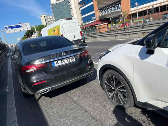 Sahibinden 15/02/2022 çıkışlı E 200 d Exclusive 2021 Model 
