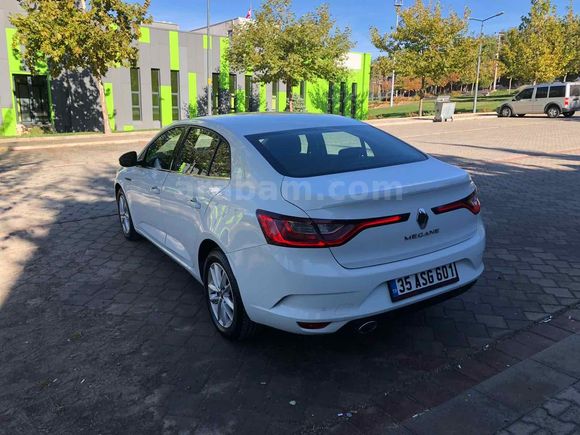 Sahibinden Renault Megane 1.5 Blue DCI Touch 2020 Model 
