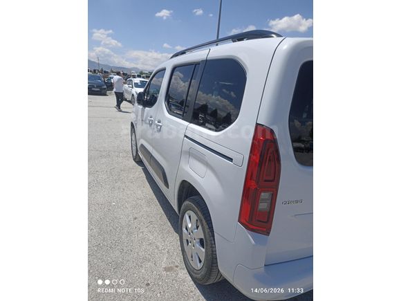 Sahibinden Opel Combo 1.5 CDTI Edition 2023 Model  25.000 km Beyaz