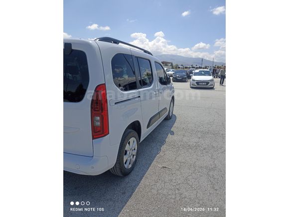 Sahibinden Opel Combo 1.5 CDTI Edition 2023 Model  25.000 km Beyaz