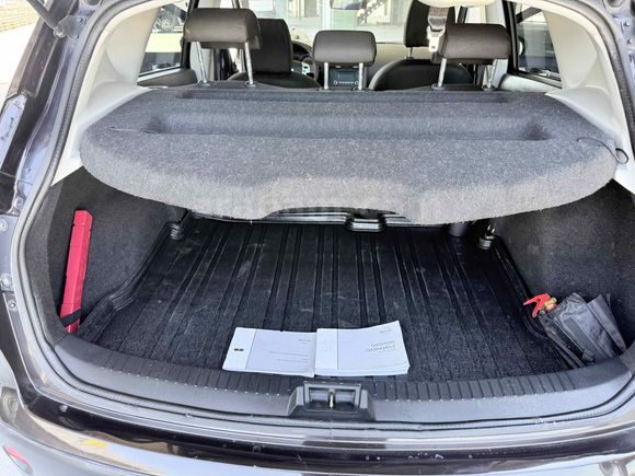 Galeriden Nissan Qashqai 1.5 dCi Tekna Sky Pack 2013 Model