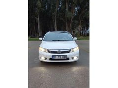Sahibinden Honda Civic 1.6i VTEC Eco Elegance 2013 Model
