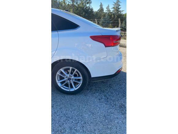 Sahibinden Ford Focus 1.6 Ti-VCT Trend X 2015 Model 