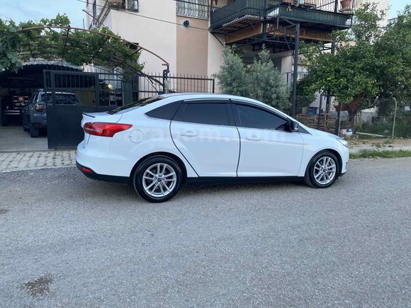 Sahibinden Ford Focus 1.6 Ti-VCT Trend X 2015 Model 