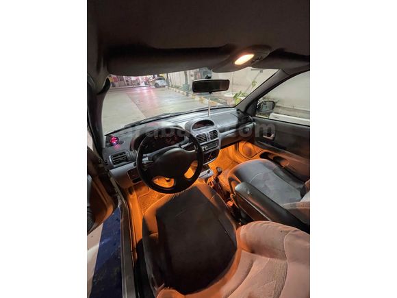 Sahibinden Renault Clio 1.6 RXT 2000 Model 