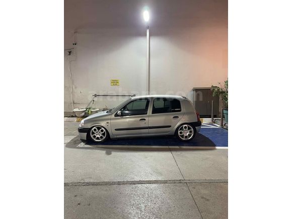 Sahibinden Renault Clio 1.6 RXT 2000 Model 