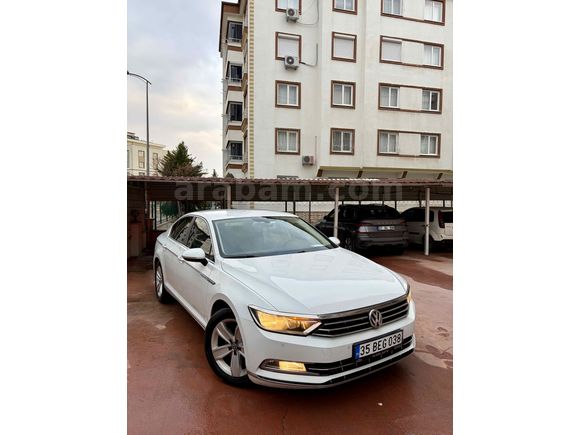 Sahibinden Volkswagen Passat 1.6 TDi BlueMotion Comfortline 2015 Model  168.000 km Beyaz