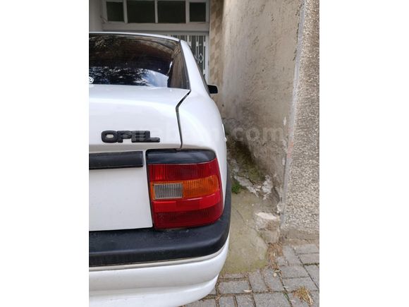 Sahibinden Opel Vectra 2.0 GLS 1993 Model